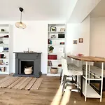 Cosy Hollow - Pet Friendly Lejlighed Braşov