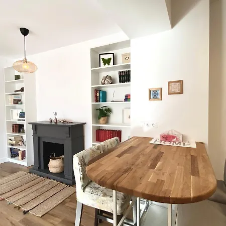 Cosy Hollow - Pet Friendly アパート *