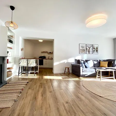 Cosy Hollow - Pet Friendly Apartament Brașov